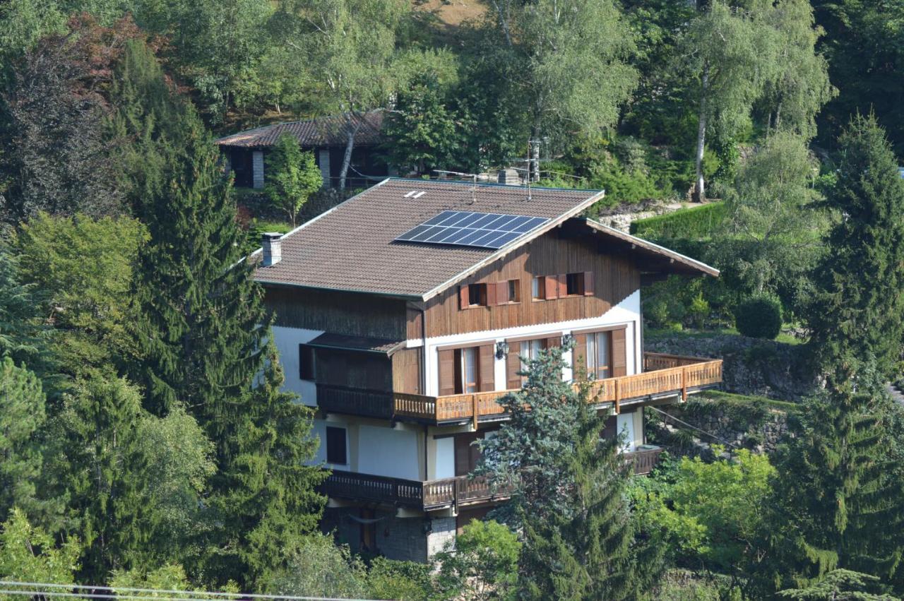 L'Helleboro - Immerso Nella Natura Viggiù Exterior foto
